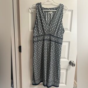 Max Studio Black and White Sleeveless Sheath Dress